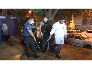Beyoğlu’nda şüpheli ölüm: Taksi durağı arkasında bulundu