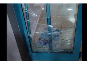 Diyarbakır’da hasta yakınları polis ve sağlıkçılara saldırdı