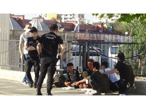 Diyarbakır’da düzensiz göçmenlere operasyon
