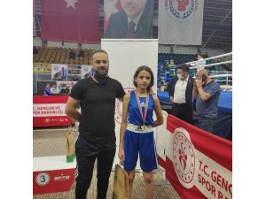 Türkiye Üst Minikler Boks Şampiyonası’nda Sezen Sude Karaboğa ikinci oldu