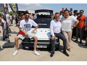 Modifiye araç tutkunları Alaşehir’de buluştu