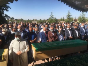 Konya’da katledilen 7 kişi son yolculuğuna uğurlandı