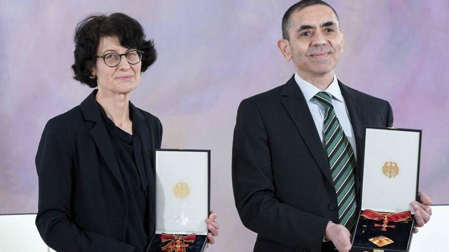 Uğur Şahin ve Özlem Türeci'den Almanya ekonomisine görülmemiş katkı - Vimarsana News