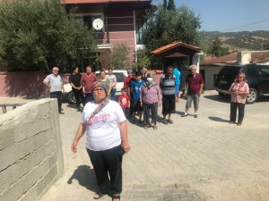 Belediye ve vatandaş arasındaki anlaşmazlık mahalleliyi yolsuz bıraktı - Vimarsana News