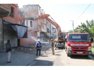 Haliliye'de riskli ve metruk yapıların yıkımı gerçekleştiriliyor - Vimarsana News