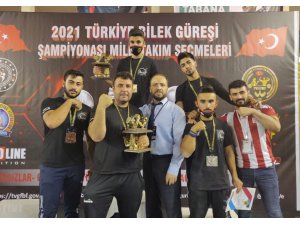 Sivas Bilek Güreşi Takımı şampiyonadan 8 madalyayla döndü - Vimarsana News