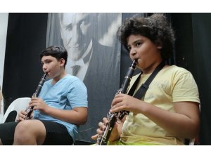 Kemer Belediyesi Çocuk ve Gençlik Bandosu, orkestra haline geldi - Vimarsana News