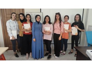 TÜGVA’dan lise öğrencilerine kaynak kitap desteği