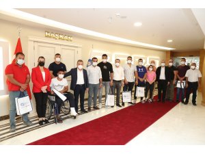Kırkpınar'ın şampiyon takımı Başkan Böcek ile bir araya geldi - Vimarsana News