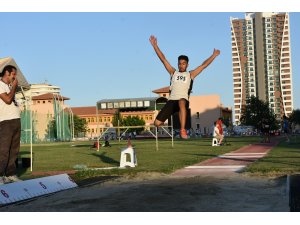 723 sporcu Mersin'de mücadele ediyor - Vimarsana News