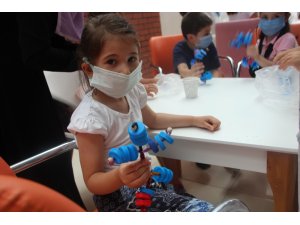 Miniklerin mavi kapak robotları