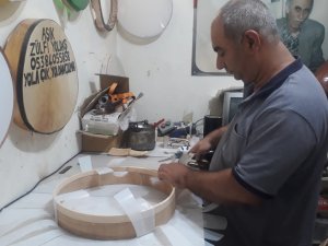 Diyarbakırlı erbane ustası, babasından devir aldığı mesleği sürdürüyor - Vimarsana News