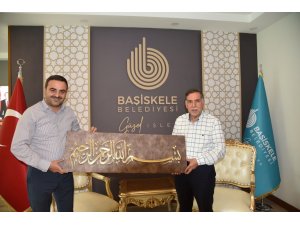 Ahmet Zenbilci'den Başkan Özlü'ye ziyaret - Vimarsana News