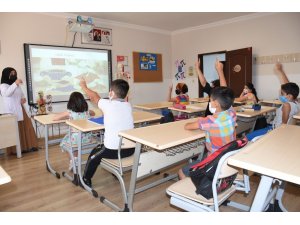 Diyarbakırlı Öğrenciler İbn-i Sina Haftası'nı kutladı - Vimarsana News