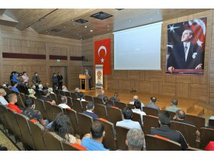 Futbol camiası, Mehmet Hayri Özkeçeci'yi andı - Vimarsana News