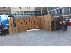Kahramanmaraş’ta 2 milyon 500 bin adet kaçak makaron ele geçirildi