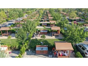 Farklı konseptiyle Karaaslan Piknik Bahçesi misafirlerini ağırlıyor