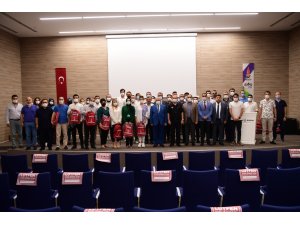 Onikişubat Belediyesi çalışanlarına AFAD'tan acil durum çantası - Vimarsana News