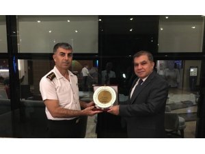 Vali Işık'tan İl Jandarma Komutanı Şahin'e veda yemeği - Vimarsana News