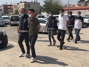 Kendini ihbar ettiğini öne sürdüğü şahsı bıçakladı - Vimarsana News