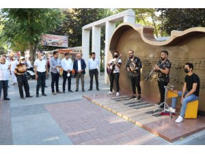 Türkiye'nin ilk ve tek UNESCO'lu müzik şehri Kırşehir'de 'Müzik Durakları' oluşturuldu - Vimarsana News