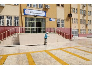 Haliliye'de okul bahçeleri eğitim dönemine hazırlanıyor - Vimarsana News