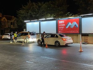 Çeşme polisinden sıkı denetim - Vimarsana News