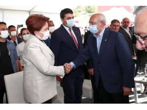 Kemal Kılıçdaroğlu ve Meral Akşener, Mamak'ta 106 projenin açılışı ve temel atma töreni için bir araya geldi - Vimarsana News