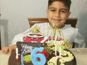 Üzerine dolap devrilen 6 yaşındaki çocuk hayatını kaybetti