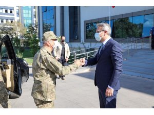 3. Ordu Komutanı Korgeneral Yavuz Türkgenci, Bingöl Valisi Ekinci ile bir araya geldi