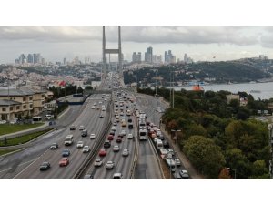 İstanbul’da trafik başladı, yoğunluk yüzde 60’ı gördü