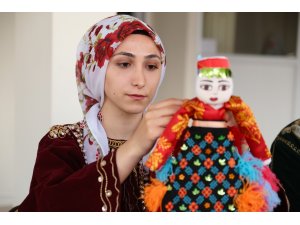 Çocukların vazgeçilmezi, teknolojiye direniyor