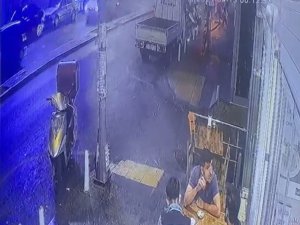 İstanbul’da “omuz atma” cinayeti kamerada: Kalbinden bıçaklandı, can havliyle böyle koştu