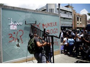 El Salvador’da hükümet karşıtı protestocular sokaklara döküldü