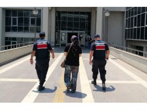Jandarmadan Çivril’de 3. fuhuş operasyonu; 2 gözaltı