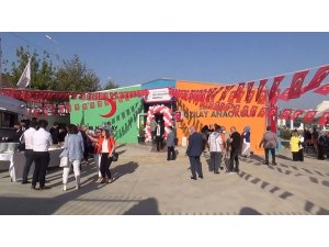 Binali Yıldırım’ın eşi Tekirdağ’da okul açılışına katıldı