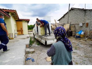Meram’da ikinci el eşyalar ihtiyaç sahiplerine umut oluyor