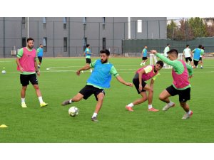 Aliağaspor FK sezon hazırlıklarını sürdürüyor
