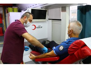 Tekirdağ’da polis teşkilatı kan bağışı yaptı