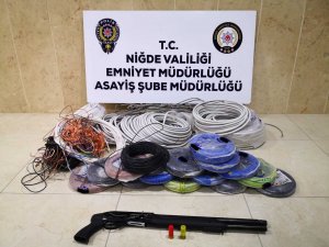 Kablo hırsızları tutuklandı