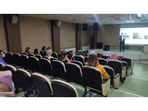 Annelere uyuşturucunun zararları anlatıldı