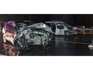 Ardahan’da feci kaza: 7 yaralı