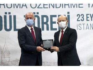 Tuşba Belediyesi’nin, ‘Bedesten Çarşısı’ projesine başarı ödülü