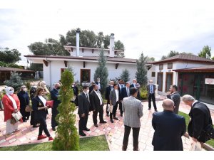 Pursaklar Belediye Başkanı Çetin, özel eğitim kurumlarının temsilcileri ile bir araya geldi