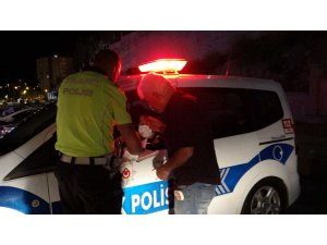 Kozan’da alkollü sürücüler polisin asayiş uygulamasına takıldı