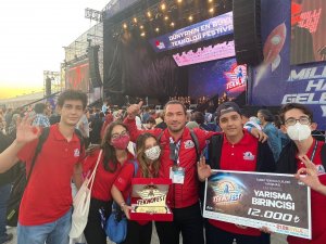 Başkan Çerçi TEKNOFEST 2021 şampiyonu olan Manisalı öğrencileri kutladı