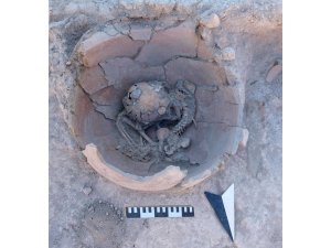Arslantepe Höyüğü’nde MÖ 3600 yılından kalma 2 çocuk iskeleti bulundu