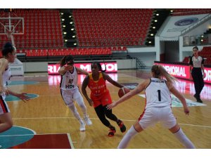 Erciyes Cup: Bellona Kayseri Basketbol: 73 - Beşiktaş: 69