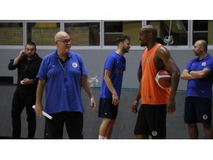 Hakan Yavuz: "Bu takım seyirciyle beraber daha iyi işler yapacak"