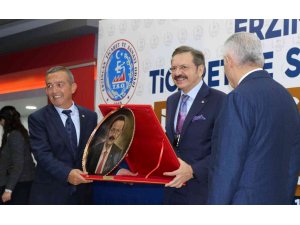 TOBB Başkanı Hisarcıklıoğlu: “Sanayide çalıştıracak eleman bulamıyoruz”